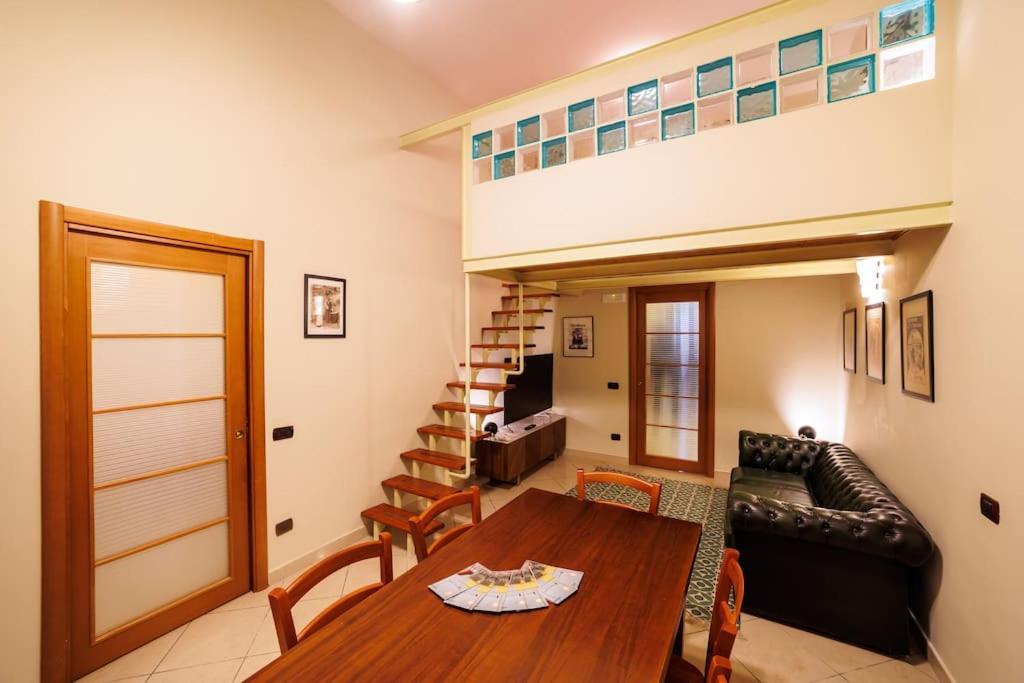 The San Gregorio Armeno Apartment By Houseinnaples Nápoles Exterior foto