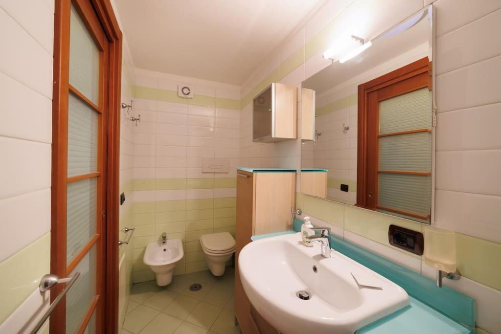 The San Gregorio Armeno Apartment By Houseinnaples Nápoles Exterior foto