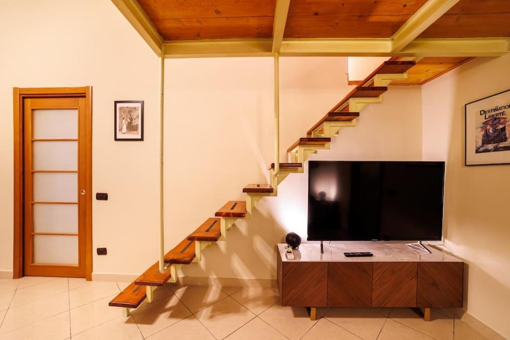 The San Gregorio Armeno Apartment By Houseinnaples Nápoles Exterior foto